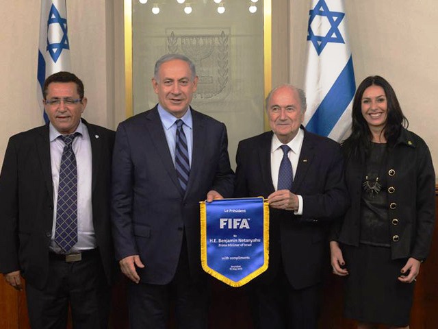 PM Netanyahu meets with FIFA President Blatter